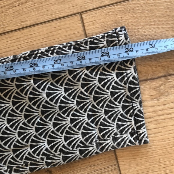 Hudson Nico Super Skinny Midrise Jean in color Diamond. Size 26 - Picture 5 of 10